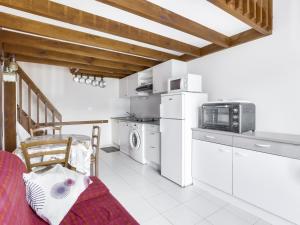 Maison Jumelée à Biscarrosse Plage, Proche Océan et Centre, 6 Pers, Parking Privé, Récent, Non Fumeur - FR-1-521-67