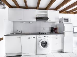 Maison Jumelée à Biscarrosse Plage, Proche Océan et Centre, 6 Pers, Parking Privé, Récent, Non Fumeur - FR-1-521-67