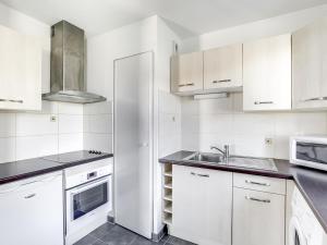 Biscarrosse Plage - T2 avec Parking, Balcon et 4 Couchages - FR-1-521-92