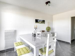 Biscarrosse Plage - T2 avec Parking, Balcon et 4 Couchages - FR-1-521-92