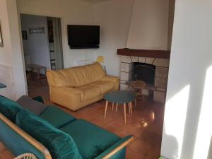 Maisons de vacances Maison 3* a Hendaye, proche plage et commerces, jardin prive, parfait pour familles et amis - FR-1-239-492 : photos des chambres