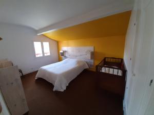 Maisons de vacances Maison 3* a Hendaye, proche plage et commerces, jardin prive, parfait pour familles et amis - FR-1-239-492 : photos des chambres