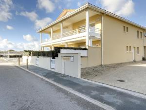 Biscarrosse Plage : T2 avec Terrasse, à 50m de l’Océan et Proche Centre, Parking Privé - FR-1-521-62