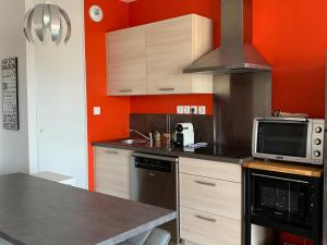 Appartements Appartement Moderne Centre-Ville Biscarrosse - Plage a Proximite - 4 Pers - WiFi et Parking Inclus - FR-1-319-443 : photos des chambres