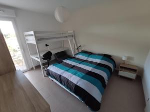 Appartements Appartement Moderne Centre-Ville Biscarrosse - Plage a Proximite - 4 Pers - WiFi et Parking Inclus - FR-1-319-443 : photos des chambres