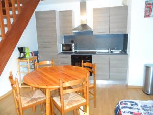 Appartements Duplex 3 Pieces Proche Plage a Cabourg, 6 Pers., Parking Prive - FR-1-487-280 : photos des chambres