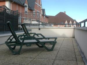 Dives-sur-Mer, 3 pièces duplex, terrasse, animaux admis - FR-1-487-278