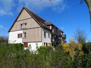 Appartement 2P à Cabourg, 4 personnes, proche Thalasso, balcon ouest, animaux acceptés - FR-1-487-284