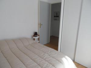 Appartements Appartement Dives-sur-Mer, 3 pieces, 6 personnes - FR-1-487-176 : photos des chambres