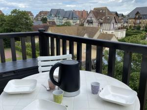 Appartement 2 Pièces à Cabourg, Proche Plage et Thalasso, Balcon, Wifi, 4 Pers - FR-1-487-315