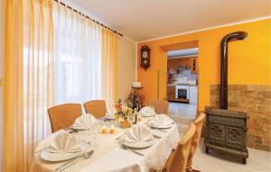 3 Bedroom Beautiful Home In Gajana