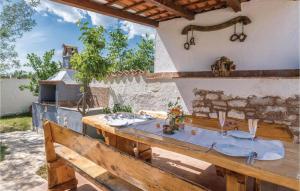 3 Bedroom Beautiful Home In Gajana