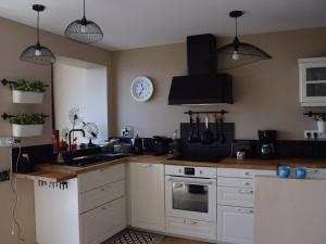 Appartement rénové à Trégastel avec vue sur mer et parking - FR-1-368-117