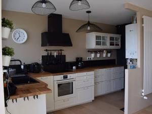 Appartement rénové à Trégastel avec vue sur mer et parking - FR-1-368-117