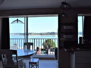 Appartement rénové à Trégastel avec vue sur mer et parking - FR-1-368-117