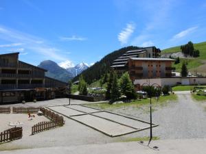 Appartement confortable ski au pied avec balcon - 6 pers, 2 pièces - FR-1-297-26