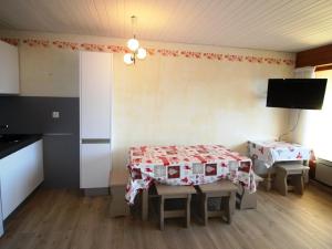 Duplex 2p cabine au pied des pistes avec balcons - Auris en Oisans - FR-1-297-102