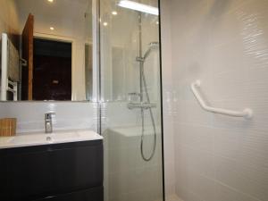 Appartements Studio cabine renove au pied des pistes, balcon, parking – Auris en Oisans - FR-1-297-68 : photos des chambres