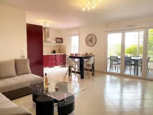 Très bel appartement -résidence avec piscine sur le toit et vue panoramique - Valescure