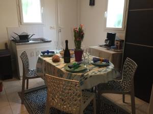 Appartements Appartement sur les Hauteurs de Port-Vendres : photos des chambres