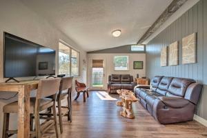 Private Dock Waterfront Inverness Abode!