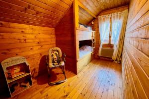 Chalets Beautiful chalet near the center of Briancon : photos des chambres