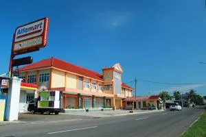 Aluky Hotel - Jatiwangi