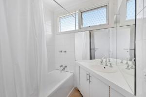 View Point - BYO Linen