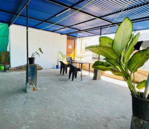 Blue Waves Guest House