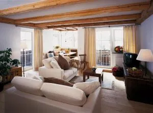 Chalet Jochpass Ferienwohnungen by HOTEL LANIG - Ferienwohnungen mit Zugang zum WellnessSpa im Hotel Lanig - Oberjoch