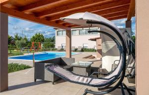 Beautiful Apartment In Marcana With 3 Bedrooms, Wifi And Outdoor Swimming Pool