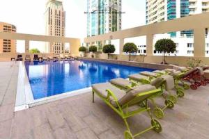 Royal Oceanic in JBR by HAPPY SEASON