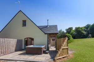 Beech Cottage at Williamscraig Holiday Cottages - Linlithgow