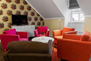 Junior Queen Suite - Non-Smoking room in Best Western Plus Edward Hotel