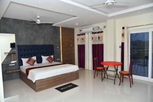 Hotel Lake View