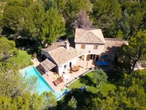 Villa exceptionnelle à Rousset avec piscine privée - 鲁塞