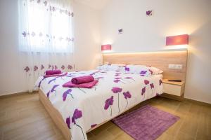 Villa Birikina apartments with pool