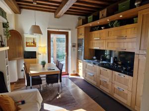 Casa Papalino, con Jacuzzi e vista sulle colline di Vinci