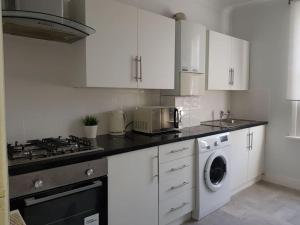 London. Gorgeous 2 bed flat near Olympic Park.