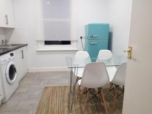 London. Gorgeous 2 bed flat near Olympic Park.