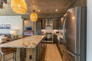 Little Big Bear at Eagles Nest