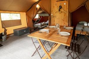 Campings Huttopia Foret des Vosges : photos des chambres