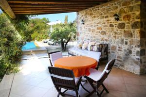 Villa Limon by Important Group Travel