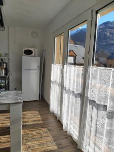 Appartements Luz St Sauveur, Appartement 3 personnes, vue montagne, expose sud, Residence tres calme : photos des chambres