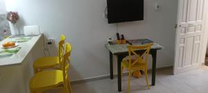 Studio, Cité la GAZELLE ,pas Jafar, quartier calme 10 min de laéroport près du Technopark