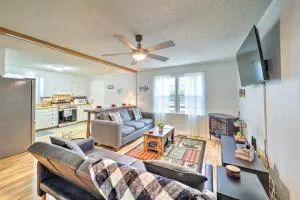 In Golf Community with Pool Access Newland Cabin - ينفيل