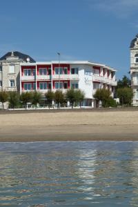 Hotels Hotel Le Trident Thyrse : photos des chambres