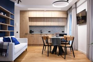 Karoso rezidencija free parking self check-in