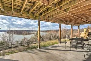 Lakeside Urbana Home - Near Hunting and Fishing! - Galmey