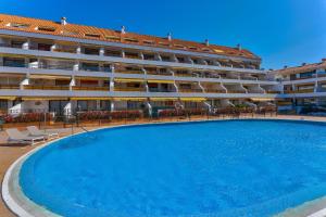 BuenaVista Sunflower Apartment in Playa La Arena